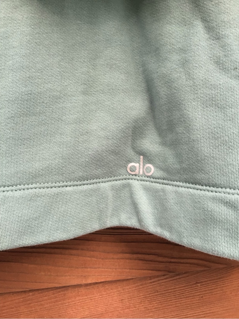 ALO Cropped Hoodie Yoga - Picture 3 of 7